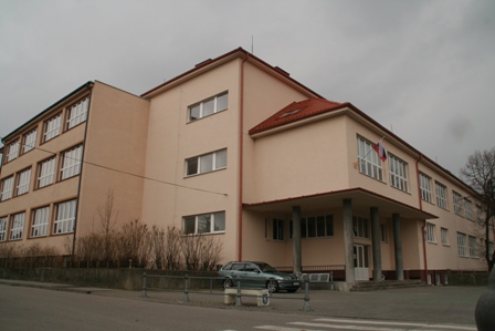 Gymnázium Antona Bernoláka